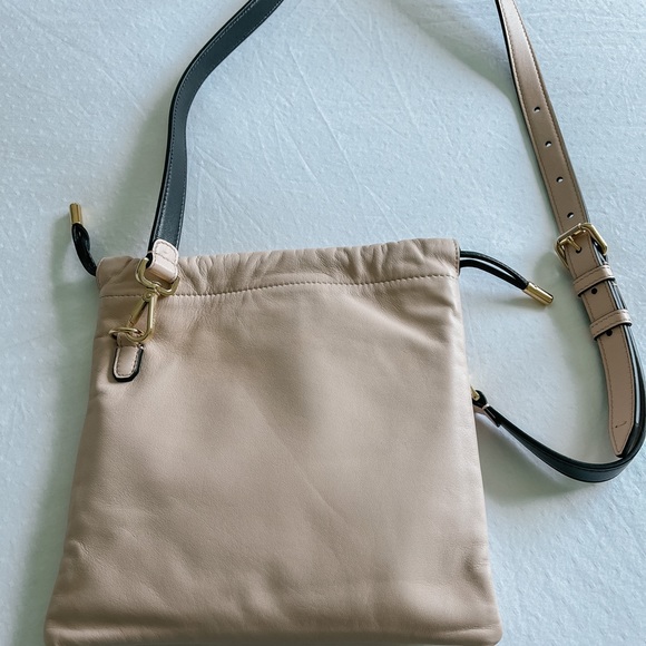 Mini Fendi crossbody in lamb leather - Picture 4 of 10